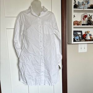 Old Navy White Women's Dress Shirt